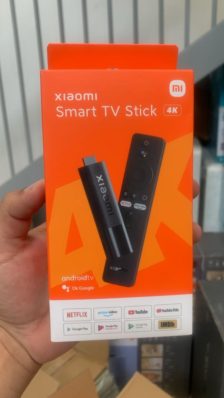 Xiaomi Smart TV Stick 4K يحوّل أي شاشة إلى عالم ترفيهي متكامل بنظام Android TV.