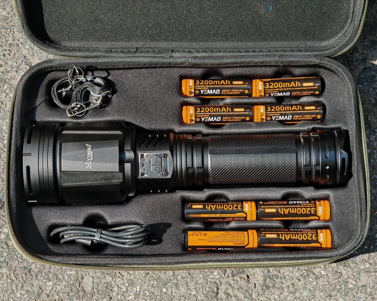 كشاف يدوي قوي من YEMAO إضاءة LED فائقة السطوع قابلة لإعادة الشحن مع بوكس لحماية وحفظ الكشاف