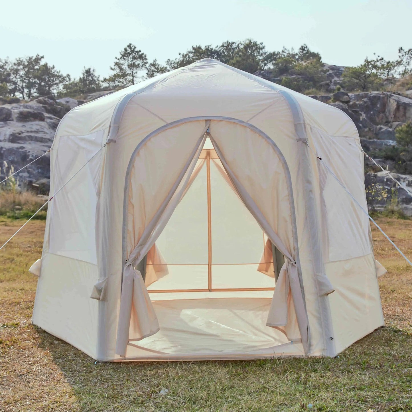 Inflatable Tent with Pump - 4-6 Person from Toby’s