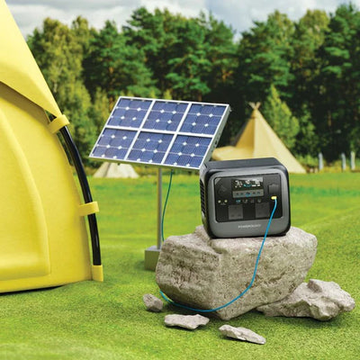 بطارية متنقلة بقوة 700 واط للرحلات والبر مع مقابس كهرباء ومنافذ شحن متعددة من Powerology